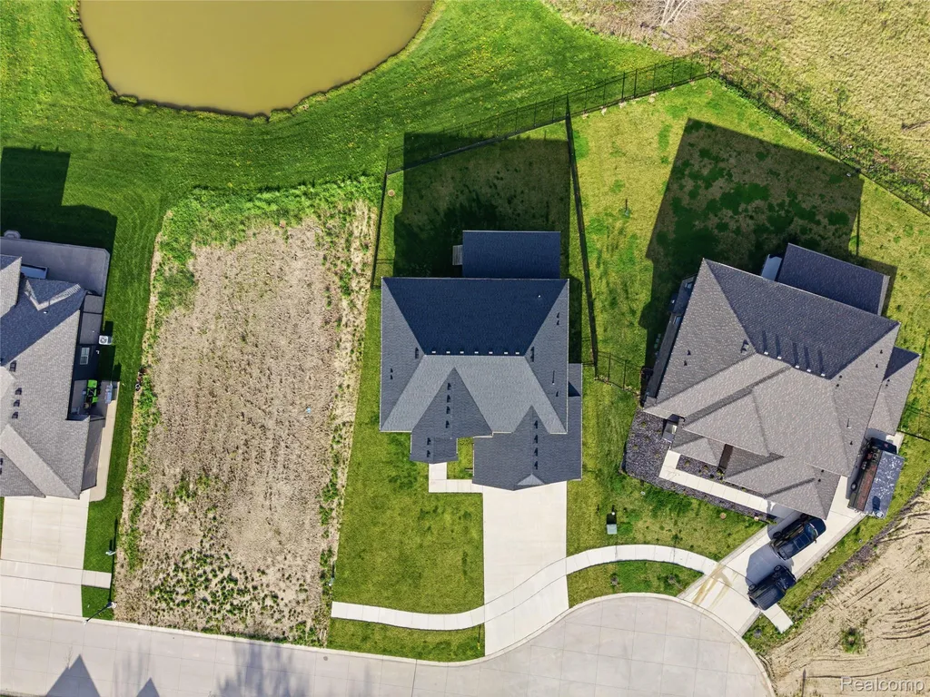 56056 Barnes Court Macomb Township MI 48042