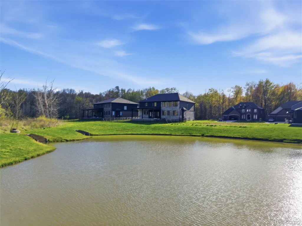 56056 Barnes Court Macomb Township MI 48042