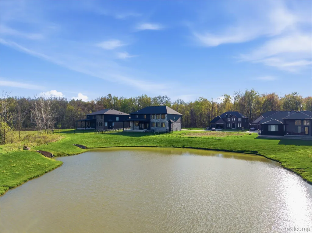 56056 Barnes Court Macomb Township MI 48042