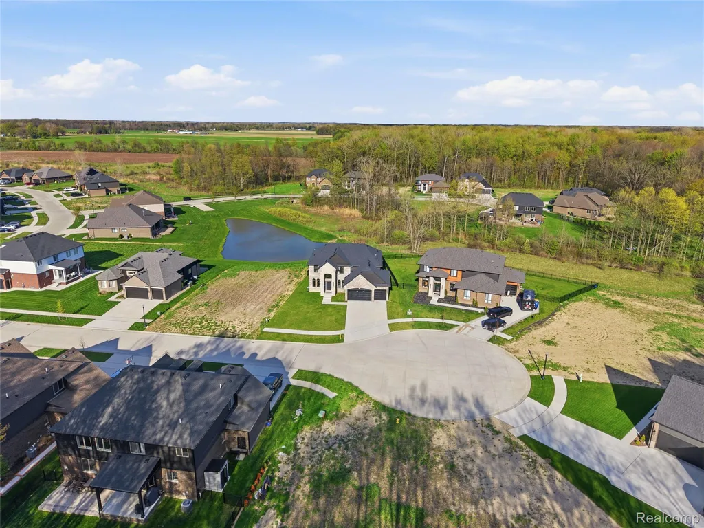 56056 Barnes Court Macomb Township MI 48042