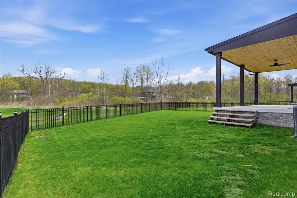 56056 Barnes Court Macomb Township MI 48042