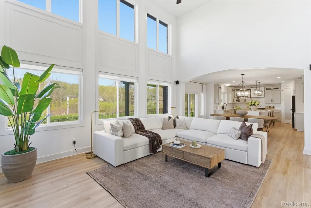 56056 Barnes Court Macomb Township MI 48042