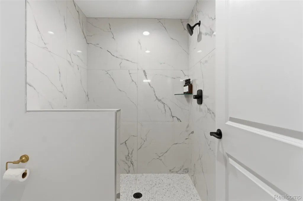 56056 Barnes Court Macomb Township MI 48042