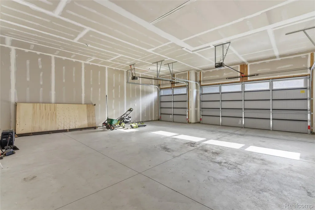56056 Barnes Court Macomb Township MI 48042