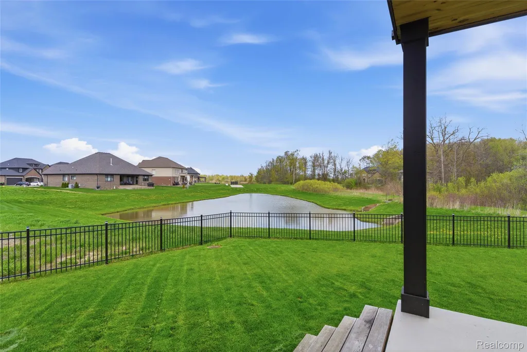 56056 Barnes Court Macomb Township MI 48042