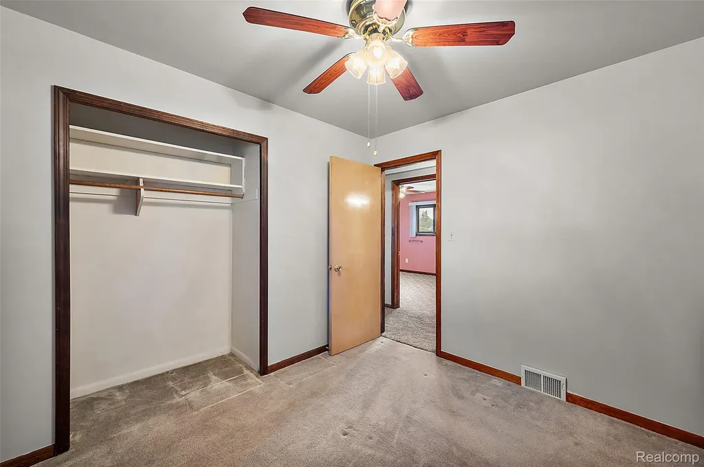 15 Pleasant Lake Drive Waterford Charter Township MI 48327
