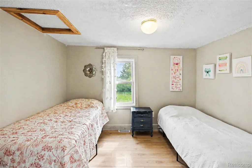 9433 E Lovejoy Road Conway Township MI 48872
