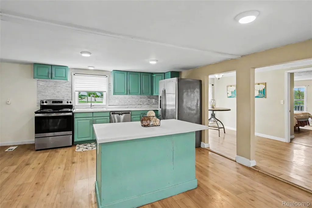 9433 E Lovejoy Road Conway Township MI 48872