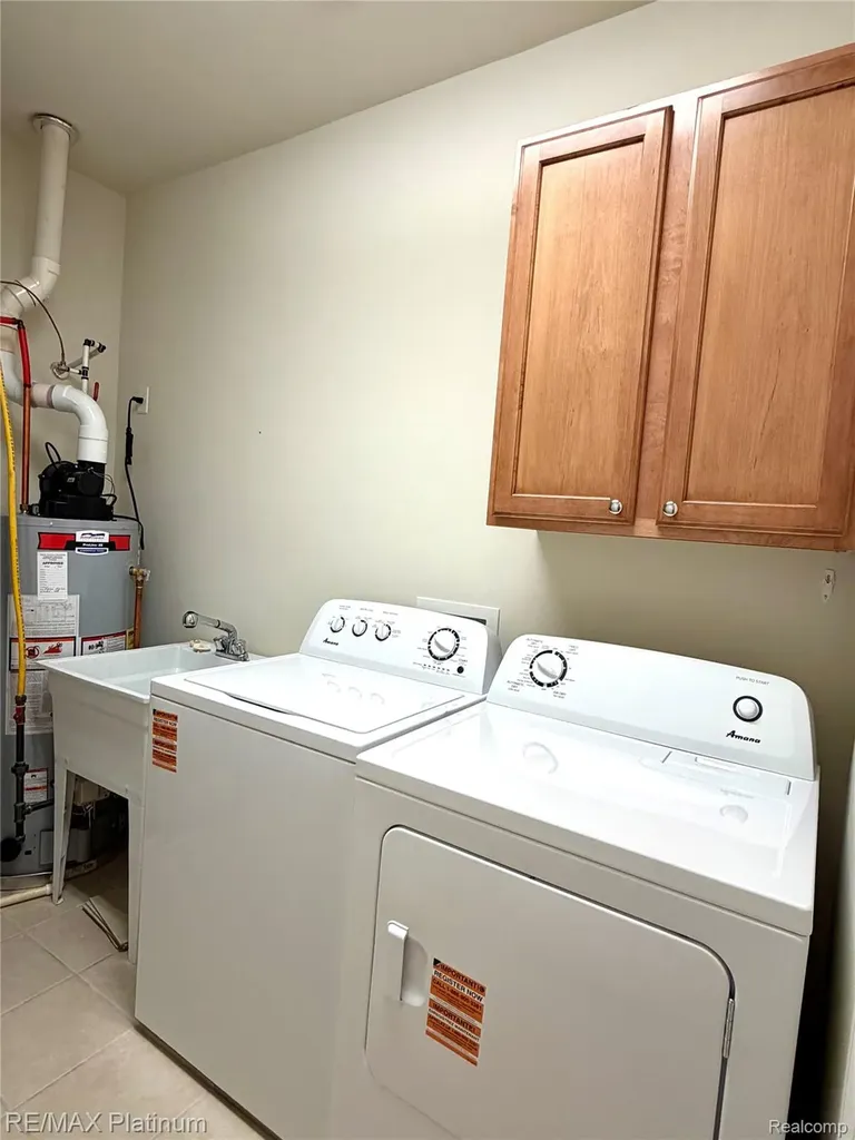 24471 Sand Lake Lane Brownstown Charter Township MI 48134