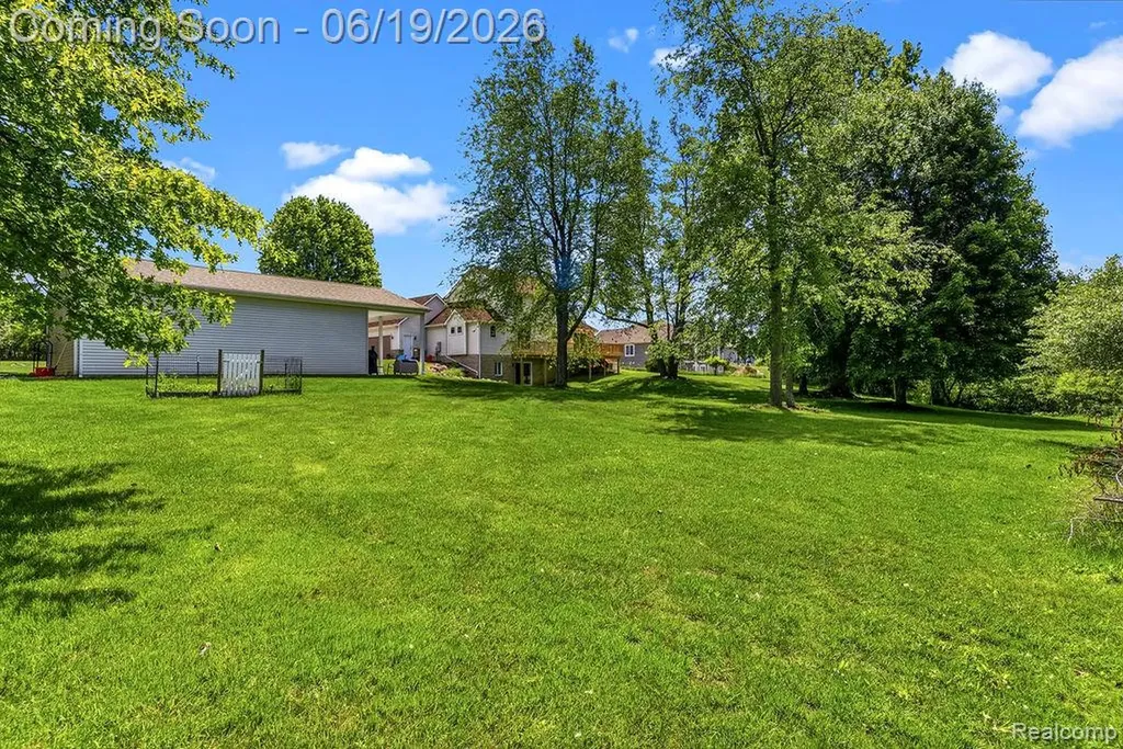 2867 Iris Lane Hartland Township MI 48353