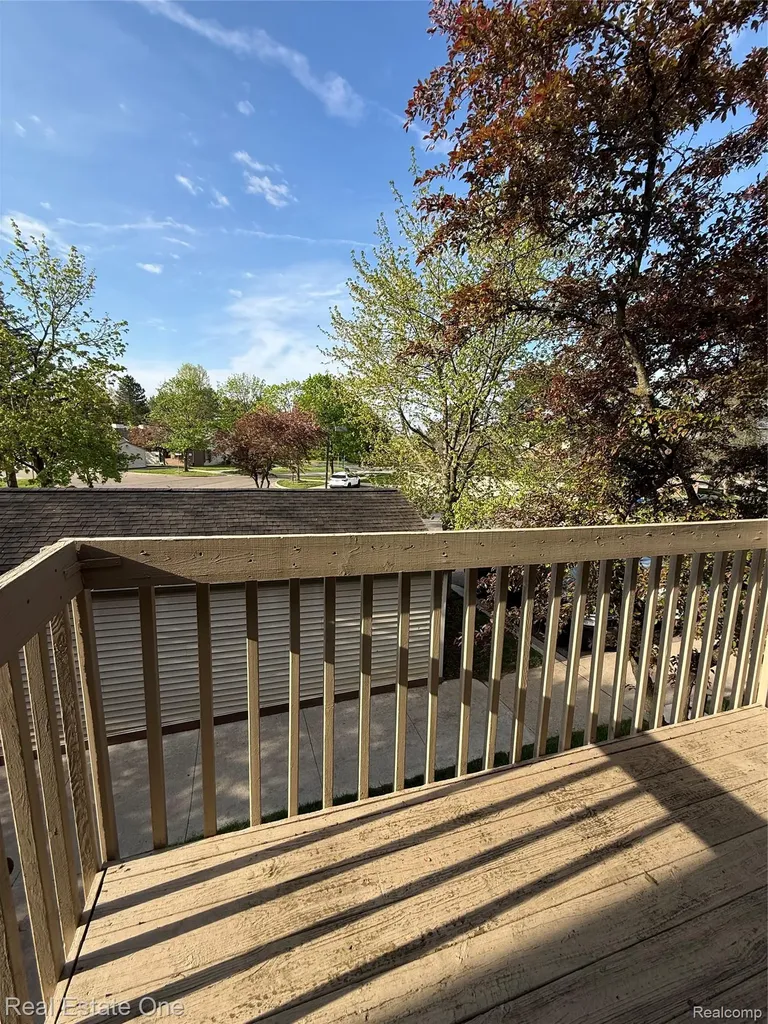 403 Water Tower Circle Brighton City MI 48116