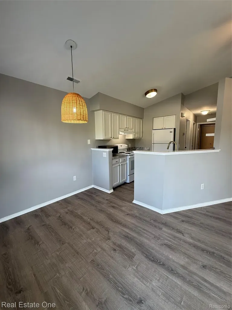 403 Water Tower Circle Brighton City MI 48116