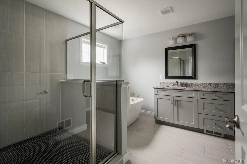 302 S Blair Avenue Royal Oak City MI 48067