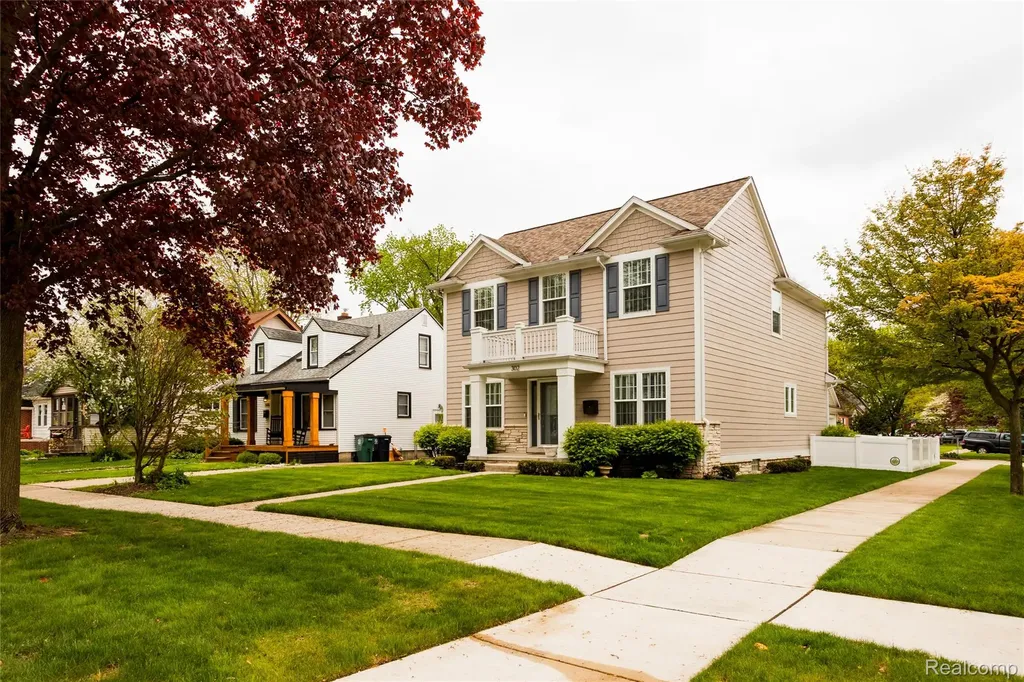 302 S Blair Avenue Royal Oak City MI 48067