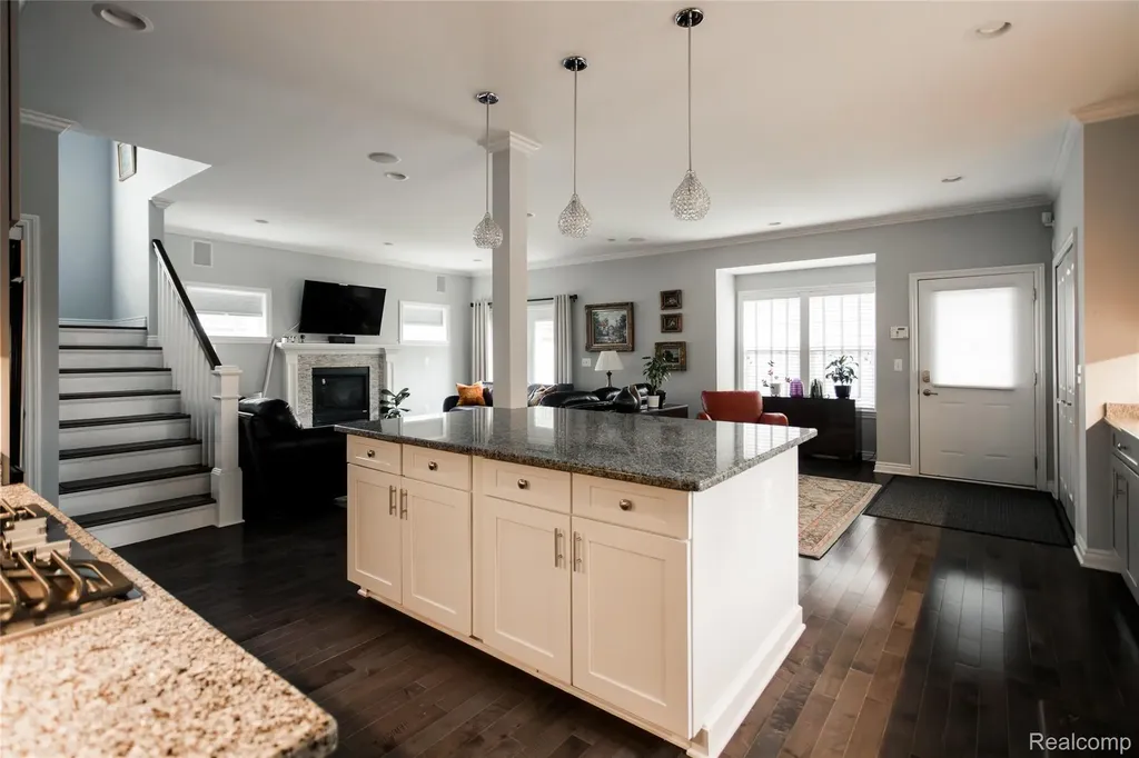 302 S Blair Avenue Royal Oak City MI 48067