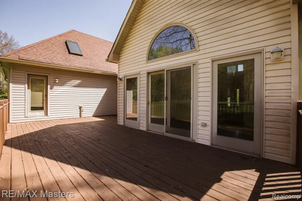 27178 John Drive Huron Charter Township MI 48164