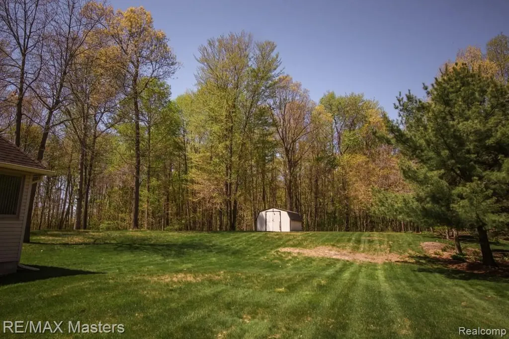 27178 John Drive Huron Charter Township MI 48164