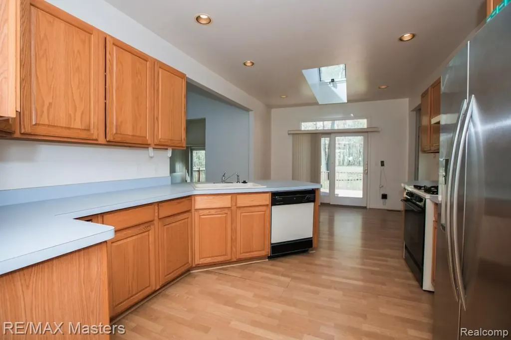 27178 John Drive Huron Charter Township MI 48164