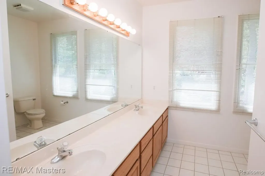 27178 John Drive Huron Charter Township MI 48164