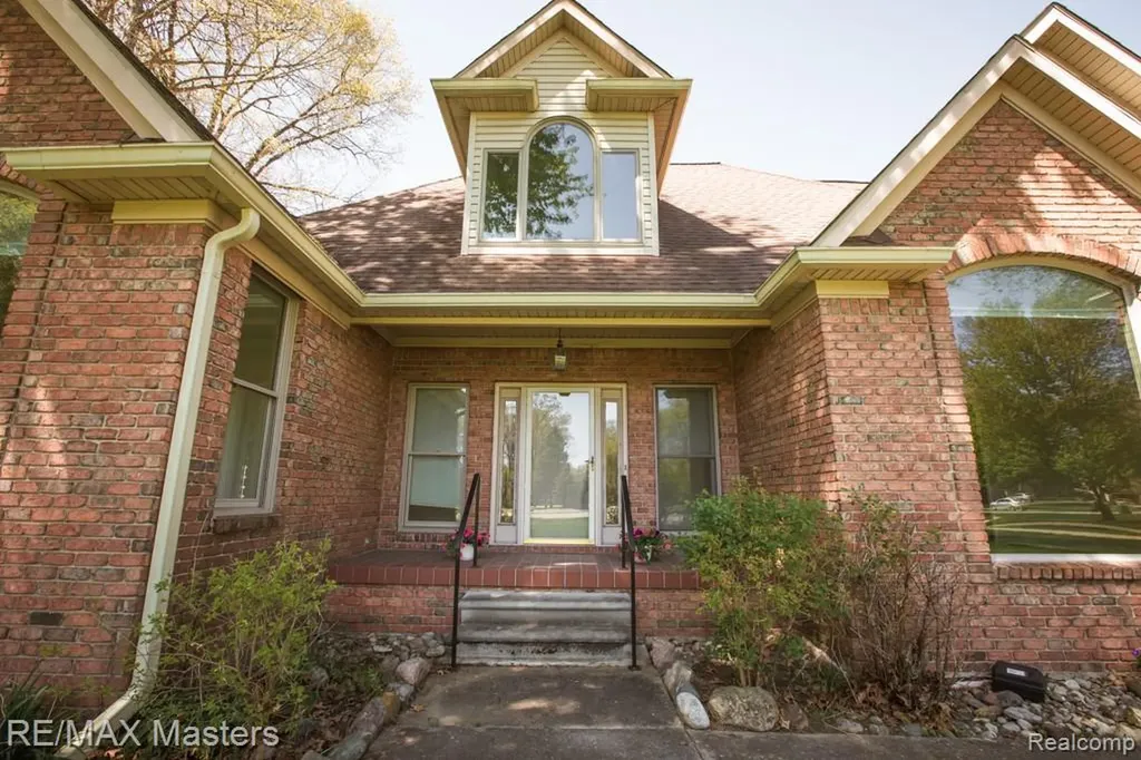 27178 John Drive Huron Charter Township MI 48164