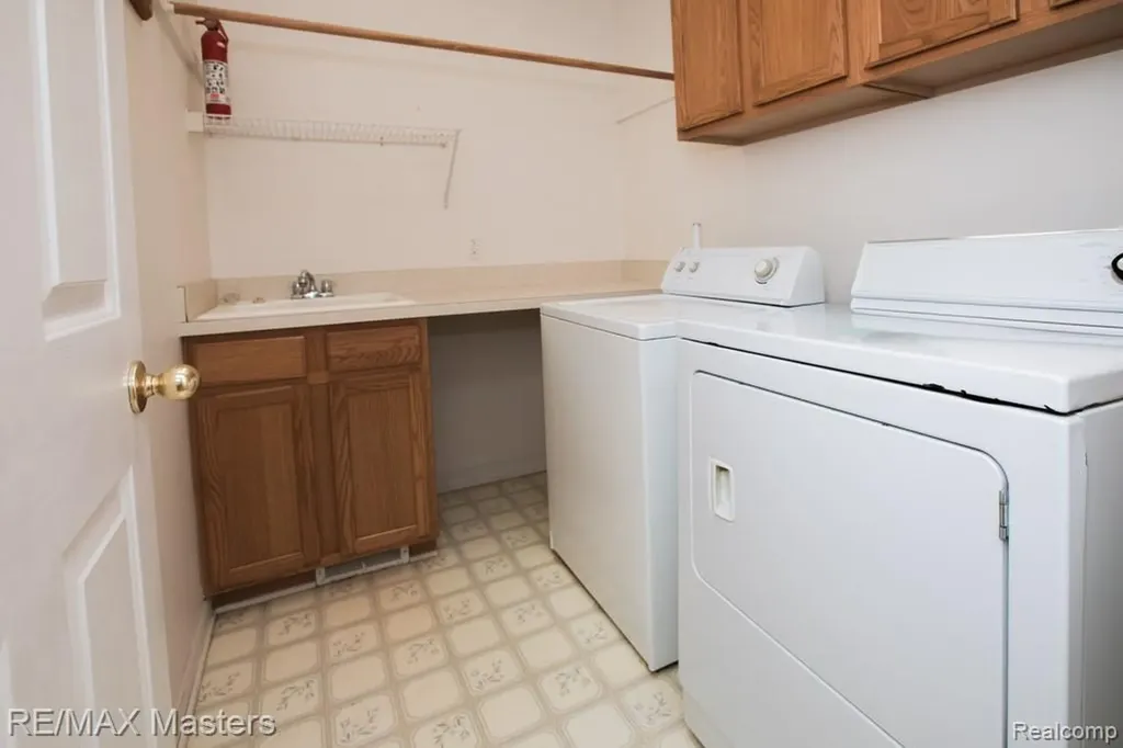 27178 John Drive Huron Charter Township MI 48164