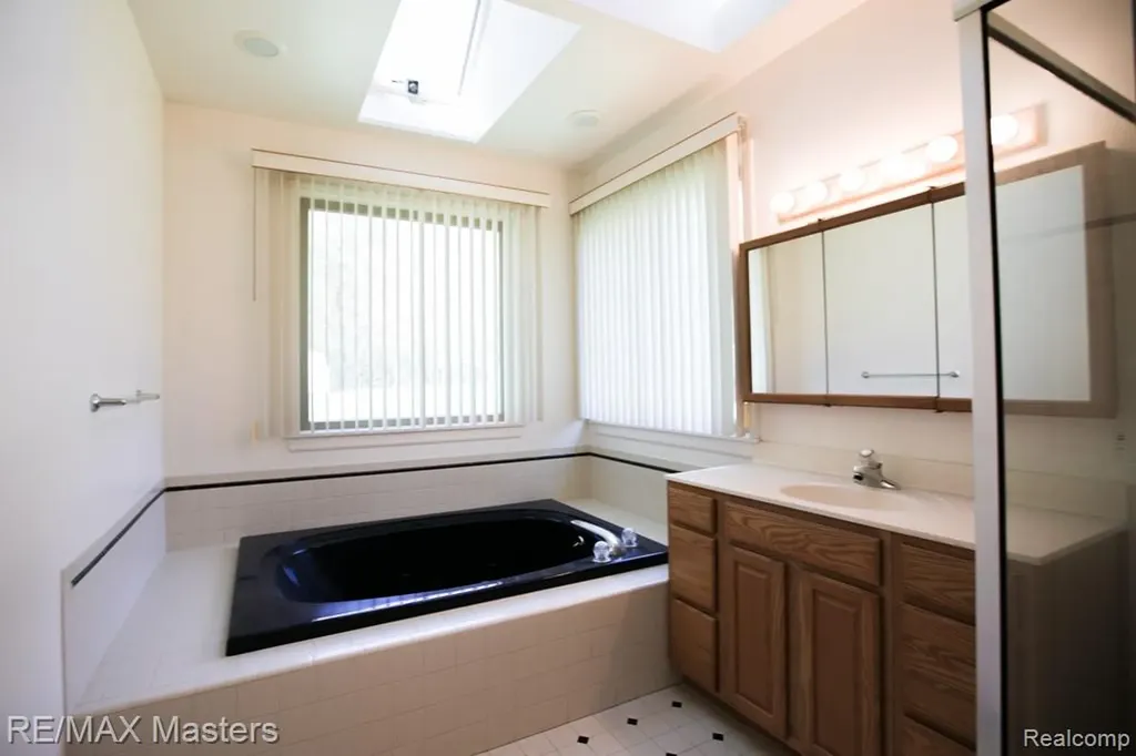 27178 John Drive Huron Charter Township MI 48164