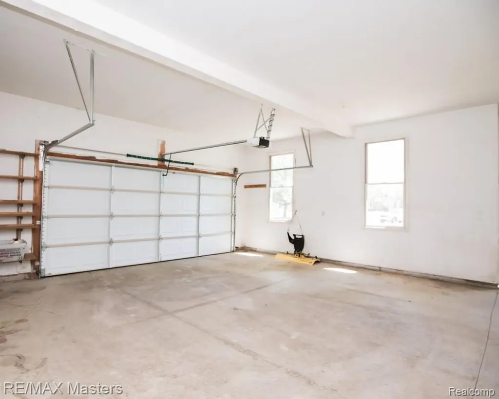27178 John Drive Huron Charter Township MI 48164