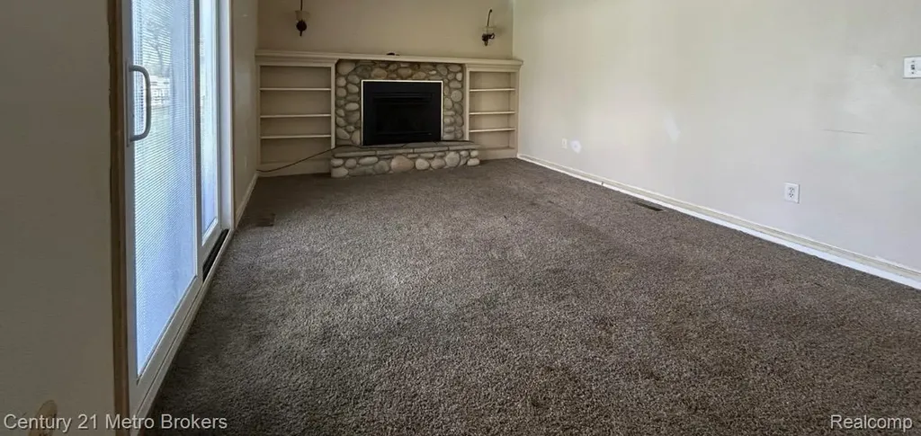 1124 Trotwood Lane Flint Charter Township MI 48507