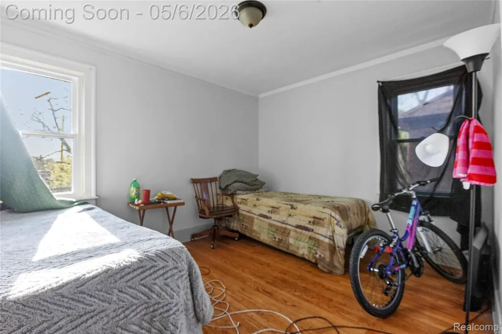 18720 Salem Street Detroit City MI 48219