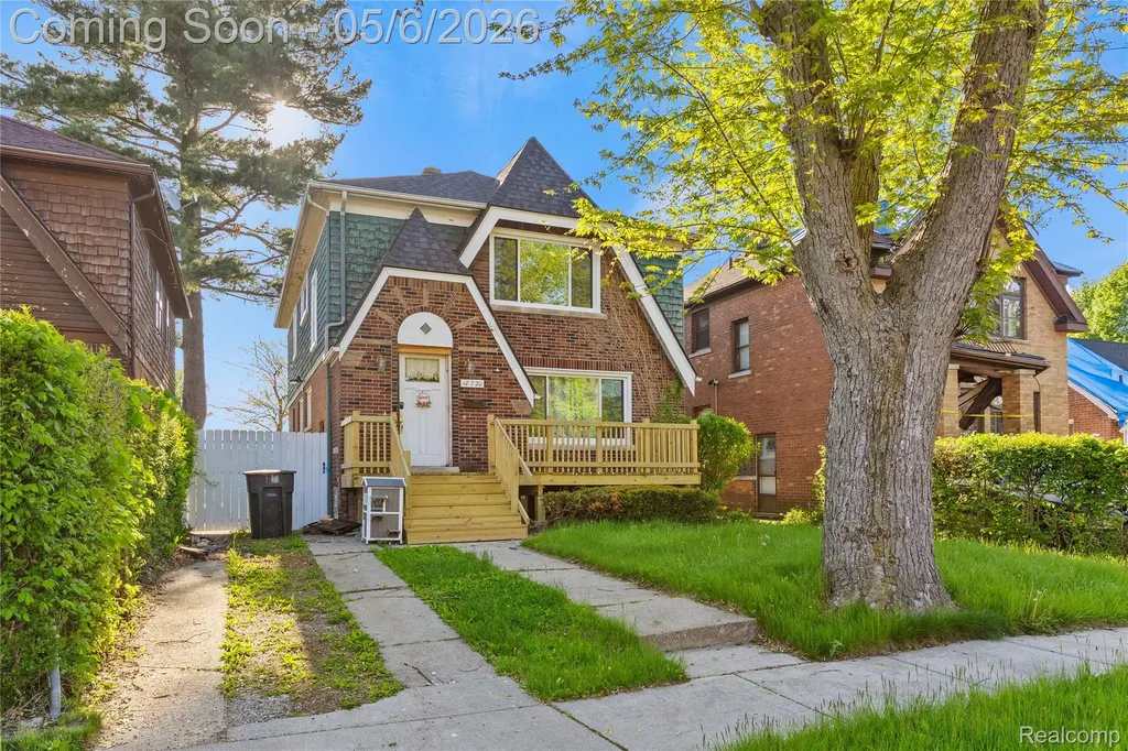 18720 Salem Street Detroit City MI 48219