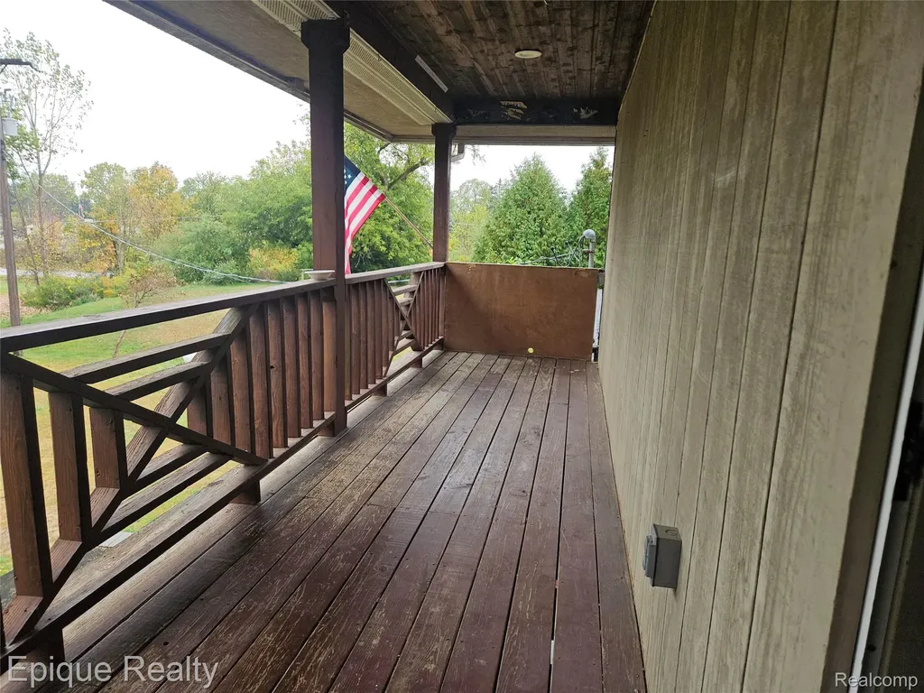 8150 Runyan Lake Road Fenton City MI 48430