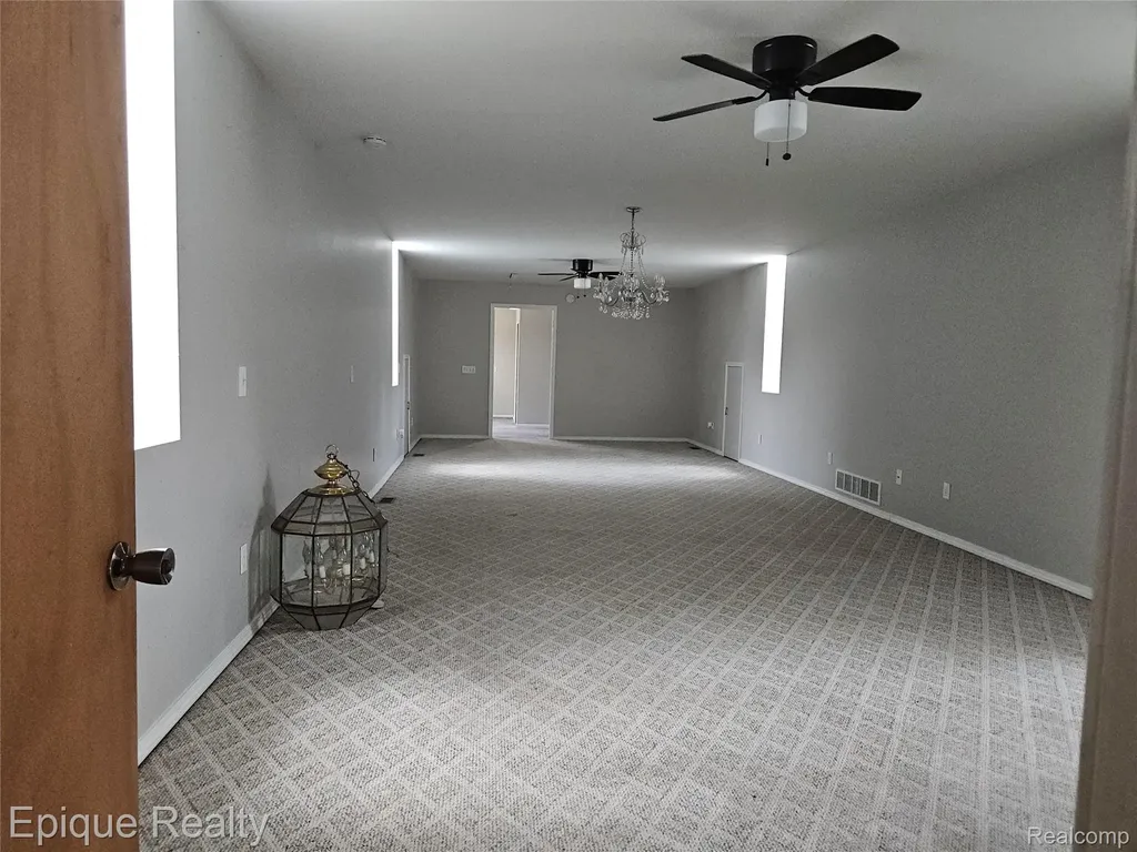 8150 Runyan Lake Road Fenton City MI 48430