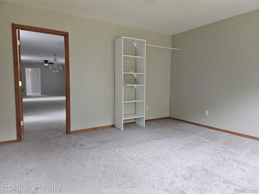 8150 Runyan Lake Road Fenton City MI 48430