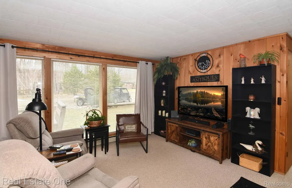 4084 N Weasel Trail Alcona Township MI 48742