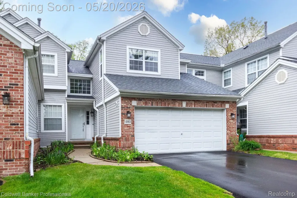 1093 Fairways Boulevard Troy City MI 48085