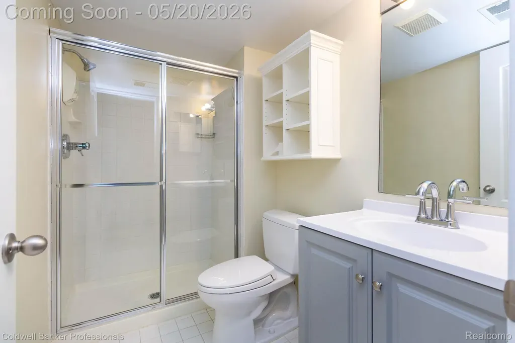 1093 Fairways Boulevard Troy City MI 48085