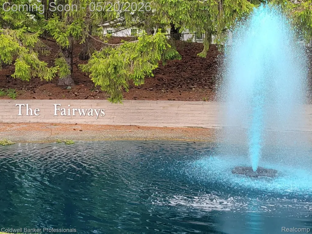 1093 Fairways Boulevard Troy City MI 48085