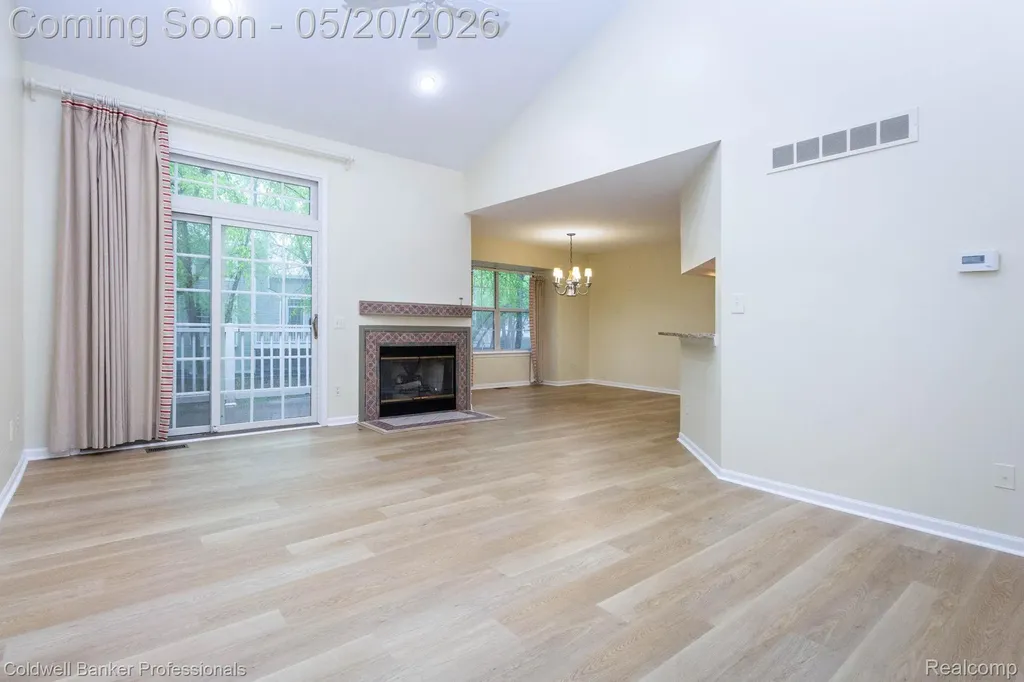 1093 Fairways Boulevard Troy City MI 48085