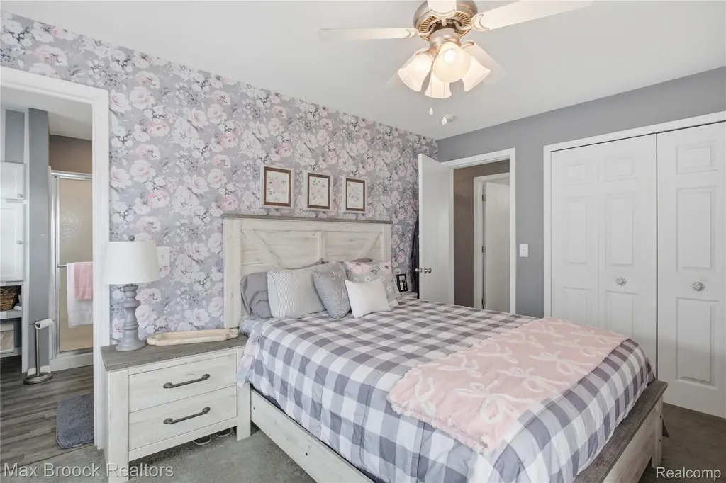38189 Circle Drive Harrison Charter Township MI 48045