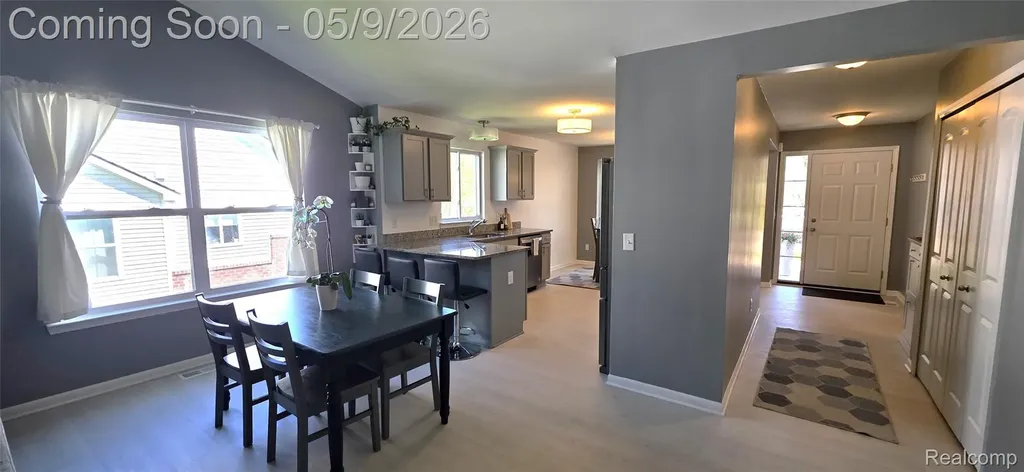 814 Nelsons Ridge Drive Howell City MI 48843