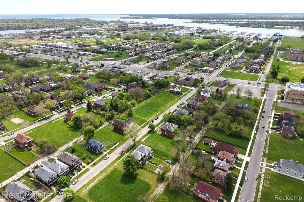 1534 Saint Clair Street Detroit City MI 48214