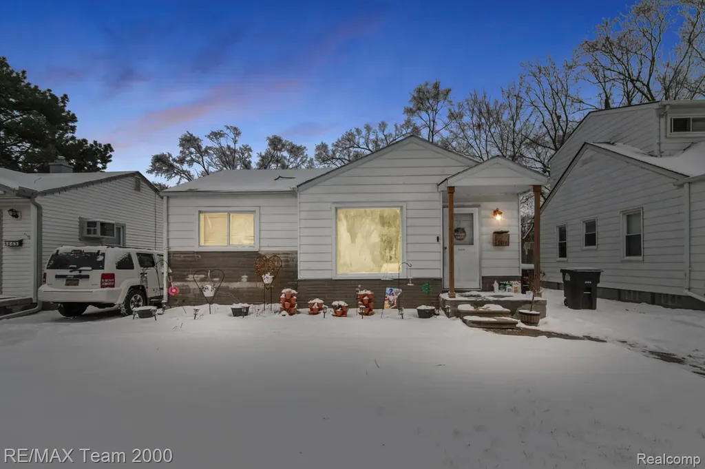 5871 Cooper Street Taylor City MI 48180