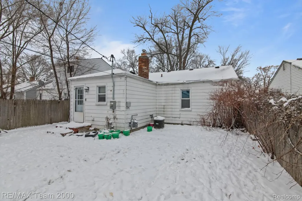 5871 Cooper Street Taylor City MI 48180