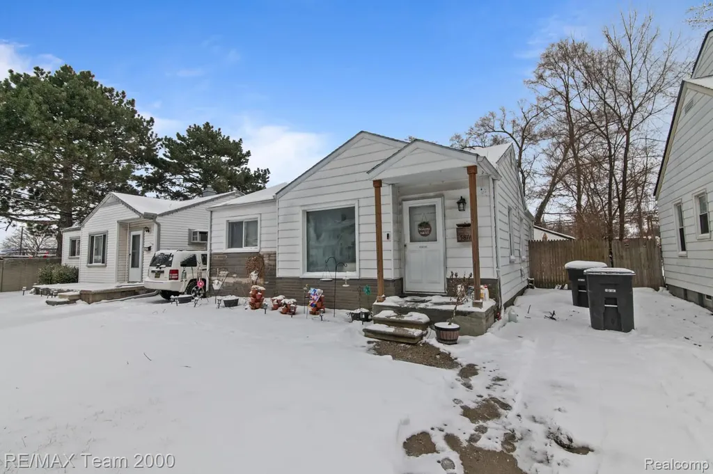 5871 Cooper Street Taylor City MI 48180