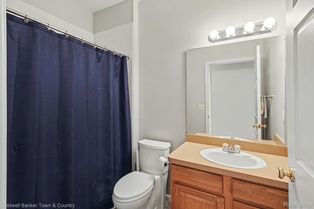 594 Olde English Circle Howell Township MI 48855