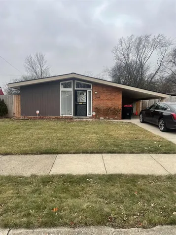29561 Fairfax Street Southfield City MI 48076