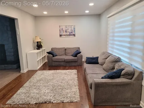 14710 Loretta Place Oak Park City MI 48237