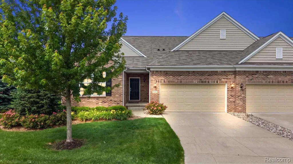 2060 Trimble Street Orion Charter Township MI 48360