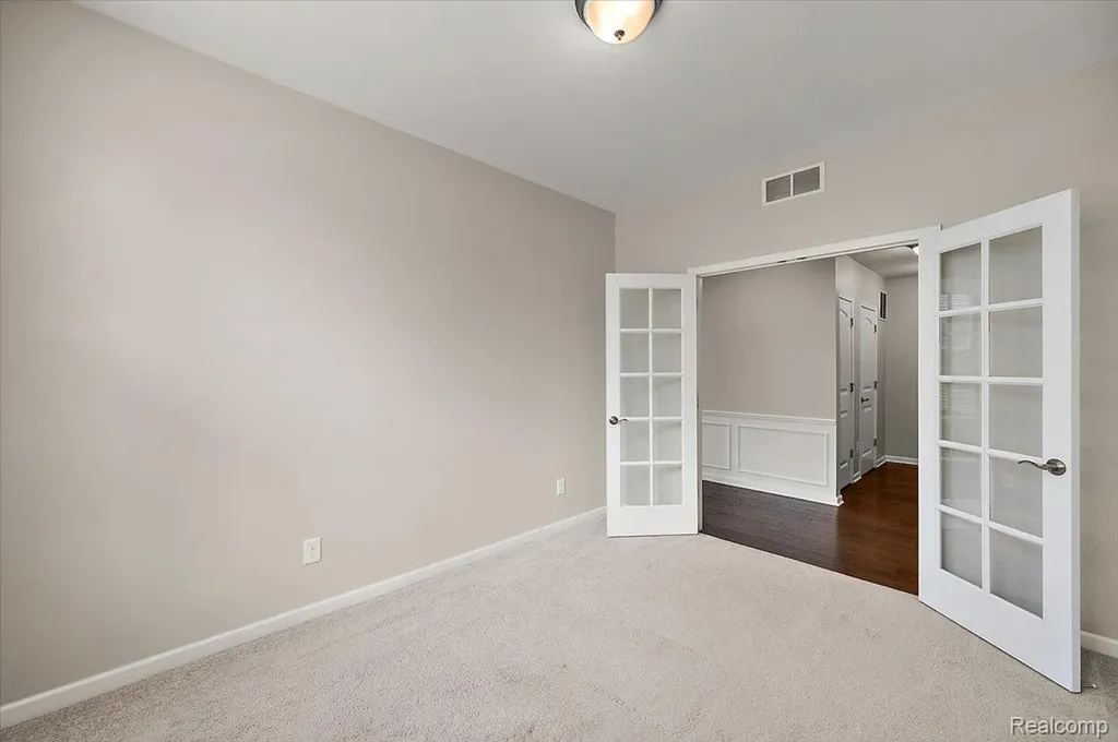 2060 Trimble Street Orion Charter Township MI 48360