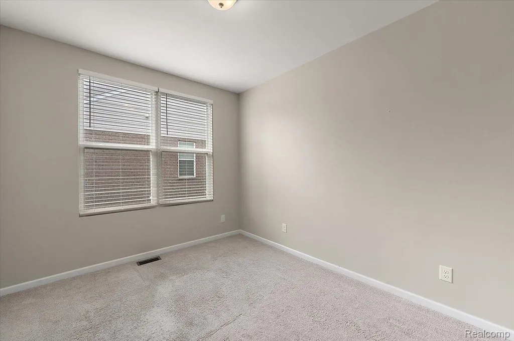 2060 Trimble Street Orion Charter Township MI 48360